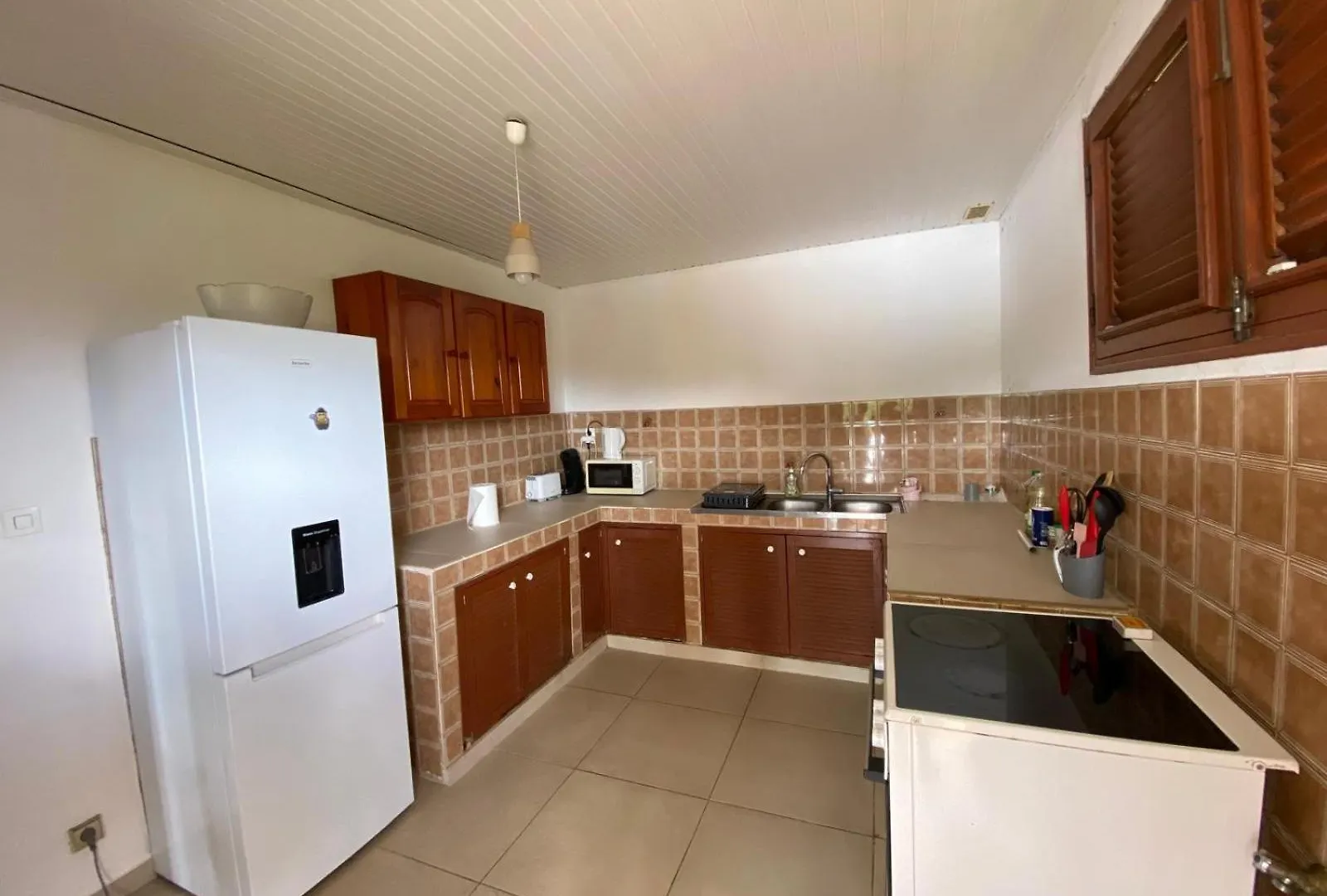 Logement F6 Tres Spacieux, A La Croisee Des Chemins Le Robert